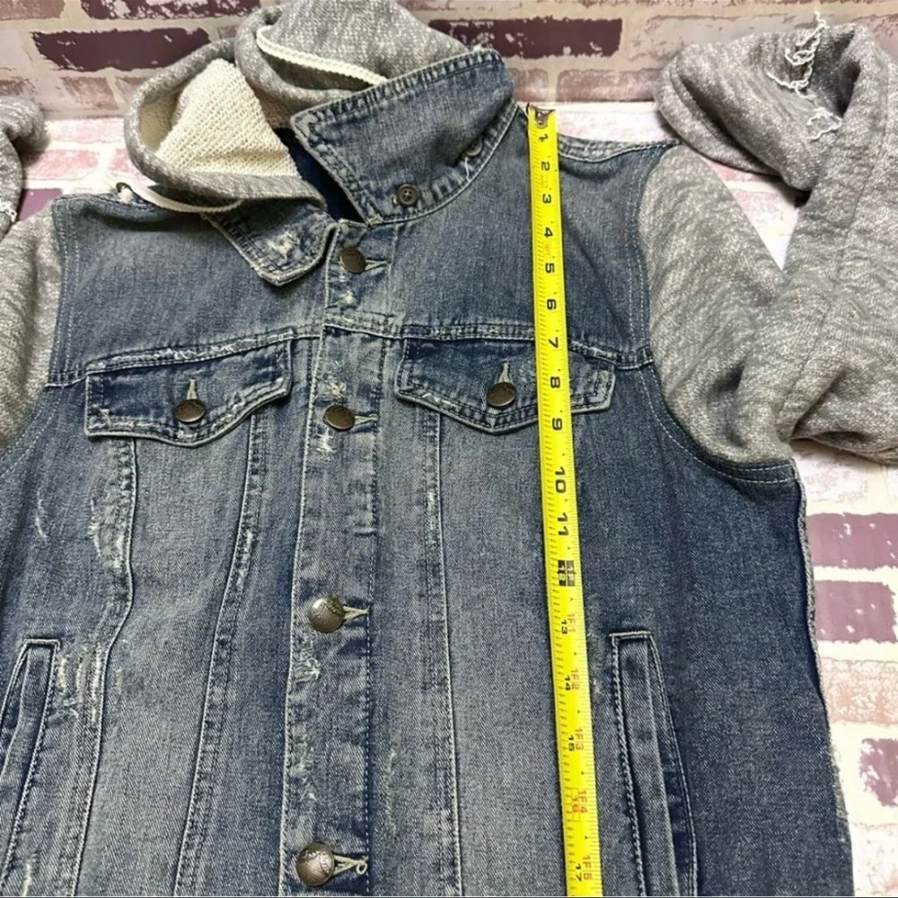 Free People Distressed Blue Denim Jacket M - Picture 9 of 13